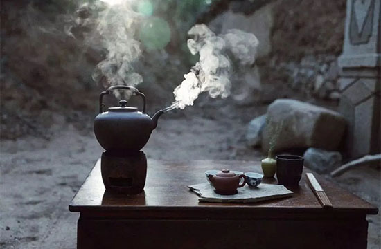 圍爐煮茶|適合煮著喝的茶有哪些？[精制鋼圍爐|炭火爐|圍爐茶桌]