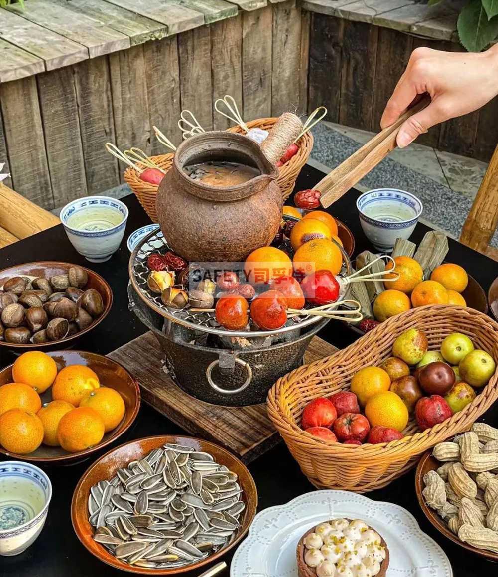圍爐煮茶刷屏，一起來感受古詩詞中的茶風茶韻「圍爐茶桌，炭火爐」(圖1)