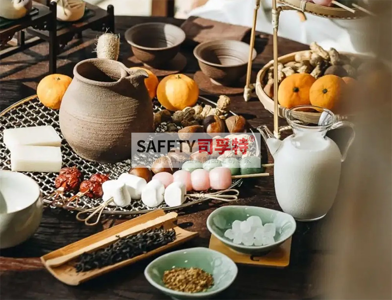 圍爐煮茶驟然爆火，一套好的圍爐茶桌必不可少[司孚特圍爐茶桌,炭火爐](圖2)