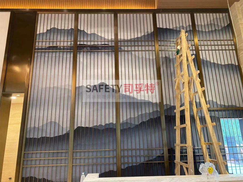 金屬屏風（不銹鋼屏風、鋁雕屏風）安裝過程和步驟講解(圖1)
